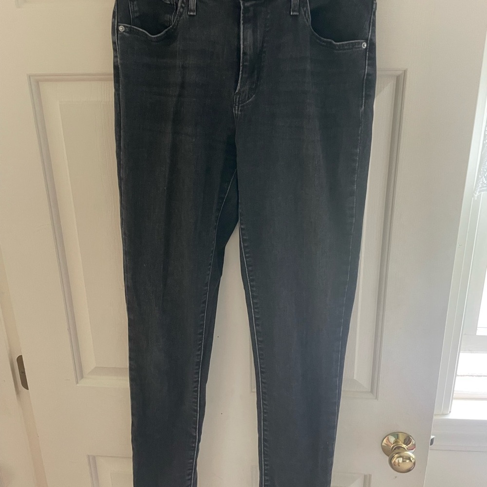 Levi's Charcoal Denim Jeans. Size 29